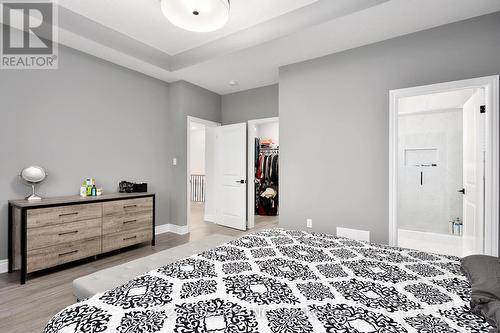 10 - 2022 Upperpoint Boulevard, London, ON - Indoor Photo Showing Bedroom