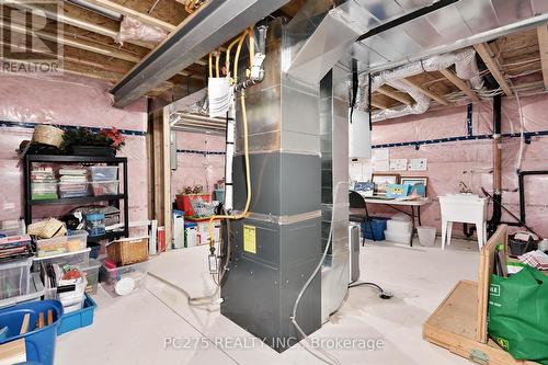 10 - 2022 Upperpoint Boulevard, London, ON - Indoor Photo Showing Basement