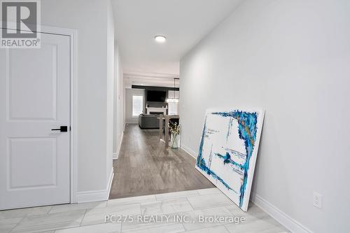 10 - 2022 Upperpoint Boulevard, London, ON - Indoor Photo Showing Other Room