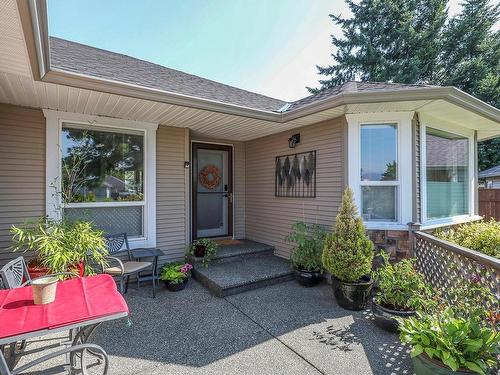 2422 Lomond Pl, Courtenay, BC 