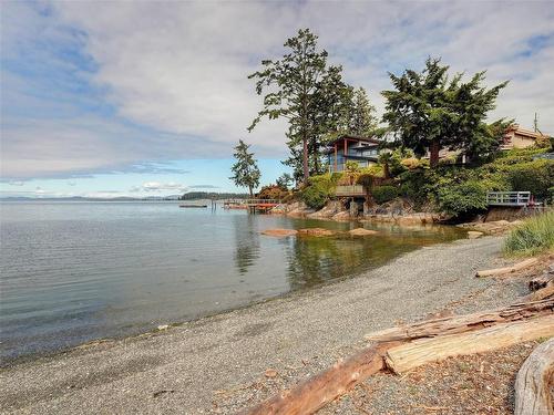 2606 James Island Rd, Central Saanich, BC 