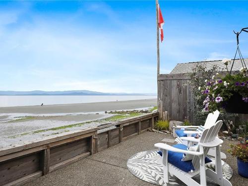 2935 Island Hwy West, Qualicum Beach, BC 