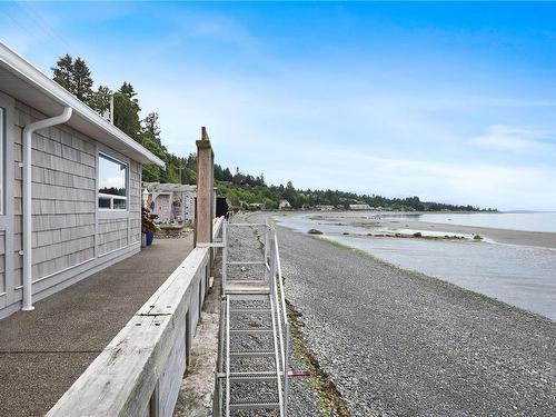 2935 Island Hwy West, Qualicum Beach, BC 