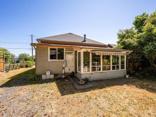 5473 Tappin St, Union Bay, BC 