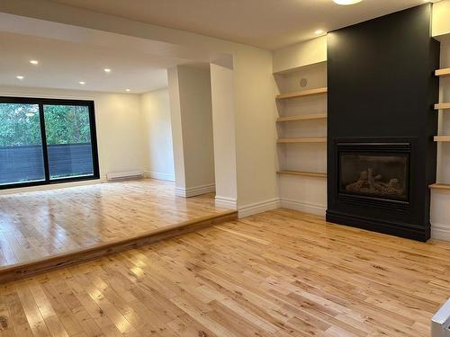 Overall view - 373 Rue Argyle, Montréal (Verdun/Île-Des-Soeurs), QC - Indoor With Fireplace