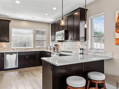 2-2171 Van Horne Drive, Kamloops, BC - Indoor Photo Showing Kitchen With Upgraded Kitchen