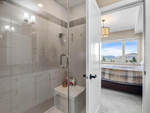 2-2171 Van Horne Drive, Kamloops, BC - Indoor Photo Showing Bathroom