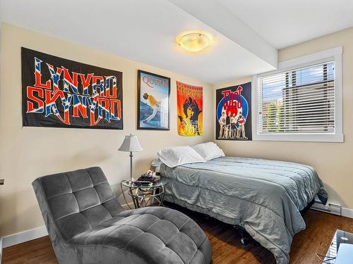 1631 Emerald Drive, Kamloops, BC - Indoor Photo Showing Bedroom