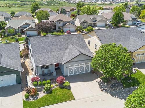 926 9Th Green Drive, Kamloops, BC - Outdoor With Deck Patio Veranda With Facade