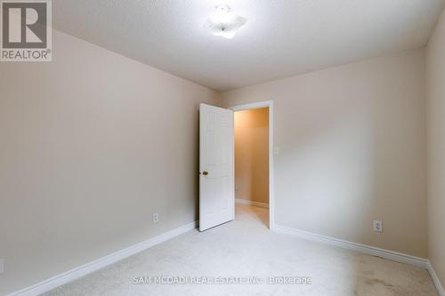 60 Pefferlaw Circle, Brampton, ON - Indoor Photo Showing Other Room