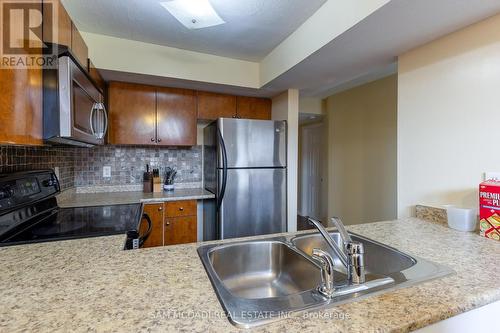 60 Pefferlaw Circle, Brampton, ON - Indoor Photo Showing Kitchen With Double Sink