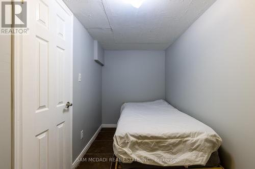 60 Pefferlaw Circle, Brampton, ON - Indoor Photo Showing Bedroom