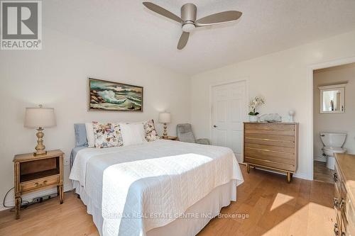 D403 - 71 Bayberry Drive, Guelph, ON - Indoor Photo Showing Bedroom