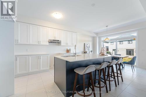 277 Broadacre Drive, Kitchener, ON - Indoor Photo Showing Kitchen