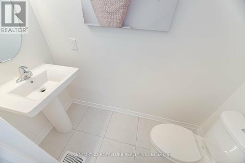 277 Broadacre Drive, Kitchener, ON - Indoor Photo Showing Bathroom