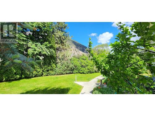 412 Vanderlinde Drive, Keremeos, BC - Outdoor