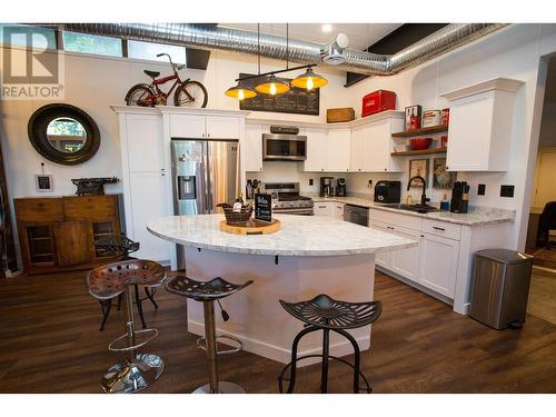 1440 Taylor Drive, Prince George, BC - Indoor Photo Showing Kitchen With Stainless Steel Kitchen