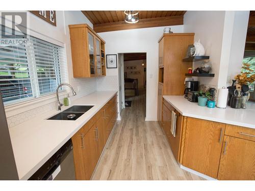 1440 Taylor Drive, Prince George, BC - Indoor Photo Showing Kitchen With Double Sink