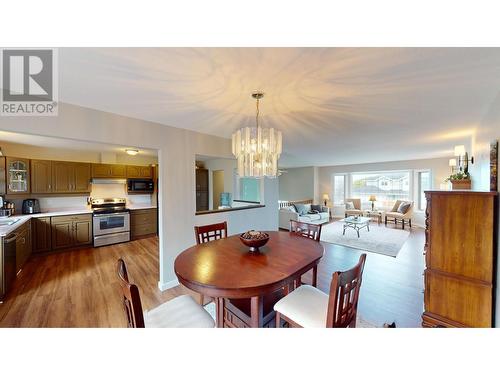 1641 Staple  Crescent, Cranbrook, BC - Indoor Photo Showing Dining Room