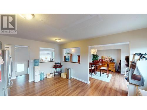 1641 Staple  Crescent, Cranbrook, BC - Indoor Photo Showing Living Room