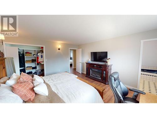 1641 Staple  Crescent, Cranbrook, BC - Indoor Photo Showing Bedroom