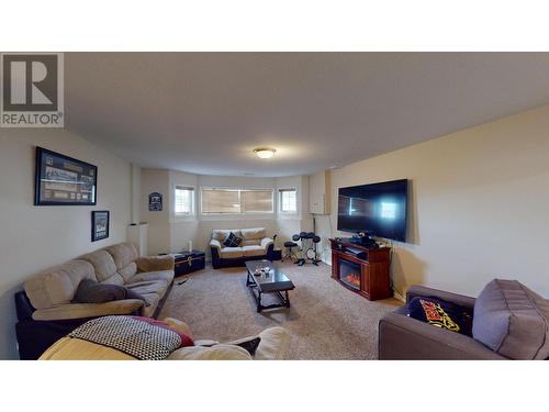 1641 Staple  Crescent, Cranbrook, BC - Indoor Photo Showing Living Room