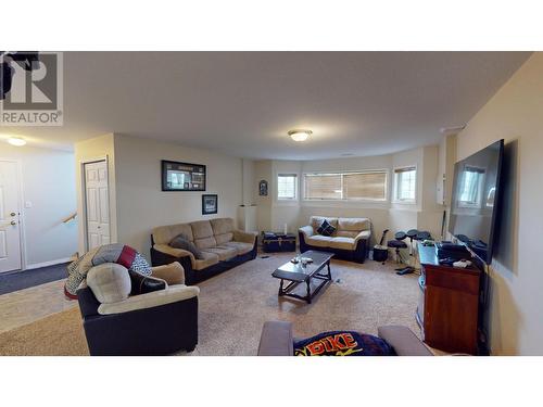 1641 Staple  Crescent, Cranbrook, BC - Indoor Photo Showing Living Room