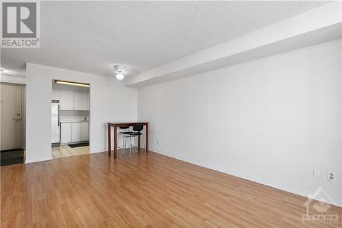 1440 Heron Road Unit#509, Ottawa, ON - Indoor Photo Showing Other Room