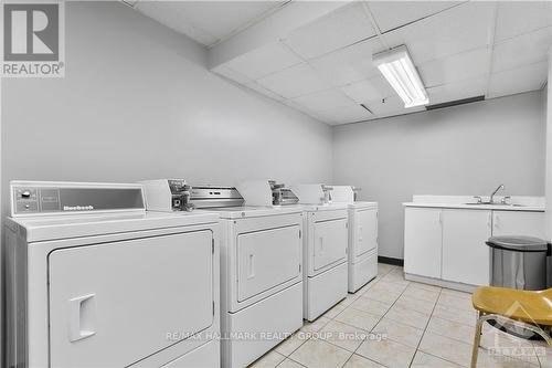 509 - 1440 Heron Road, Ottawa, ON - Indoor Photo Showing Laundry Room