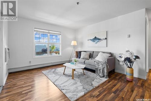 219 326 Herold Road, Saskatoon, SK - Indoor Photo Showing Living Room