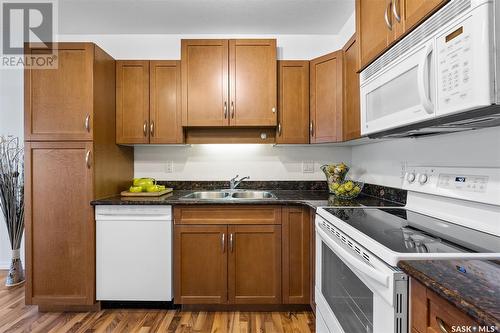 219 326 Herold Road, Saskatoon, SK - Indoor Photo Showing Kitchen With Double Sink