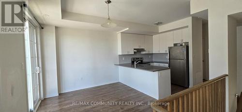 2550 Larida Path, Oshawa, ON - Indoor Photo Showing Kitchen