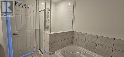 2550 Larida Path, Oshawa, ON - Indoor Photo Showing Bathroom