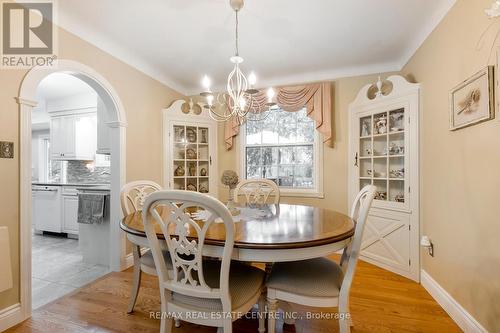 698 Marley Road, Burlington, ON - Indoor Photo Showing Dining Room