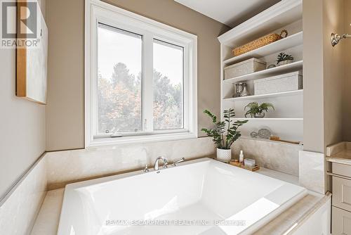 178 Brookhaven Court, Welland, ON - Indoor Photo Showing Bathroom