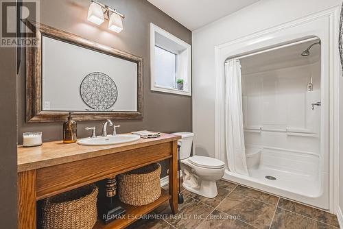 178 Brookhaven Court, Welland, ON - Indoor Photo Showing Bathroom