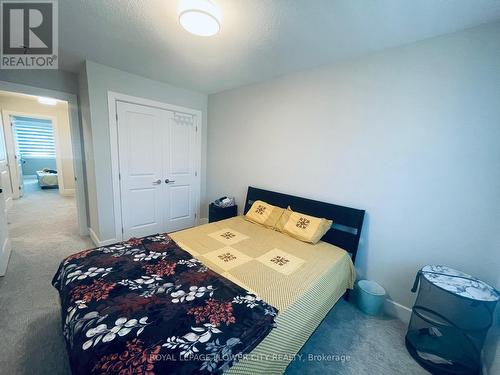 57 - 601 Lions Park Drive, Strathroy-Caradoc, ON - Indoor Photo Showing Bedroom