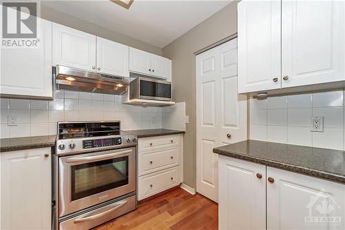 27 Steggall Crescent, Stittsville, ON - Indoor Photo Showing Kitchen