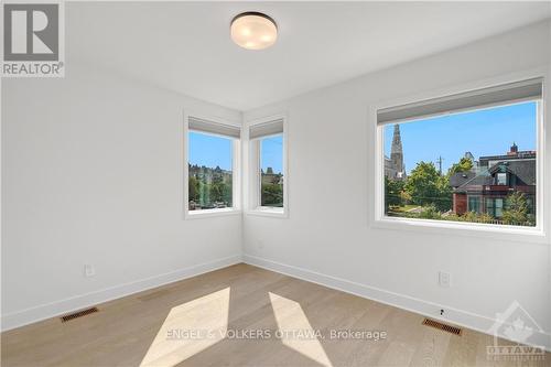 75 Guigues Avenue, Ottawa, ON - Indoor Photo Showing Other Room