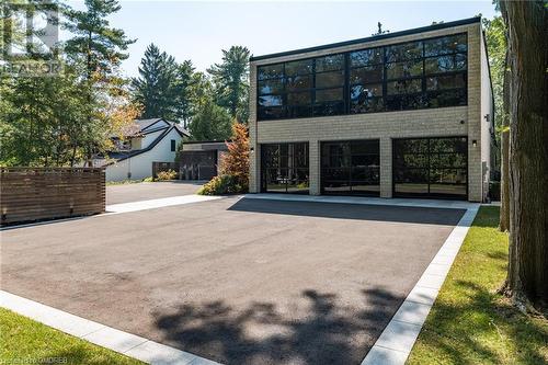 210 Chartwell Road, Oakville, ON - Outdoor