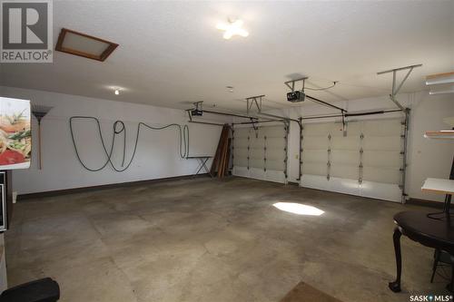 2501 Blue Jay Crescent, North Battleford, SK - Indoor Photo Showing Garage