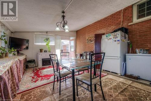 331 Dolph Street N, Cambridge, ON - Indoor Photo Showing Dining Room