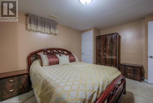 331 Dolph Street N, Cambridge, ON - Indoor Photo Showing Bedroom