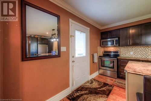 331 Dolph Street N, Cambridge, ON - Indoor Photo Showing Kitchen