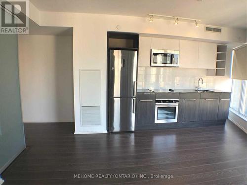 2208 - 68 Shuter Street, Toronto, ON - Indoor Photo Showing Kitchen