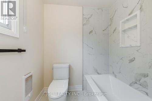 2055 Leighland Road, Burlington, ON - Indoor Photo Showing Bathroom