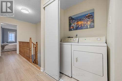 791 Candlestick Circle, Mississauga, ON - Indoor Photo Showing Laundry Room