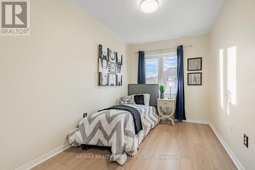 791 Candlestick Circle, Mississauga, ON - Indoor Photo Showing Bedroom