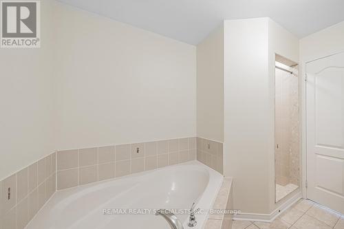 791 Candlestick Circle, Mississauga, ON - Indoor Photo Showing Bathroom