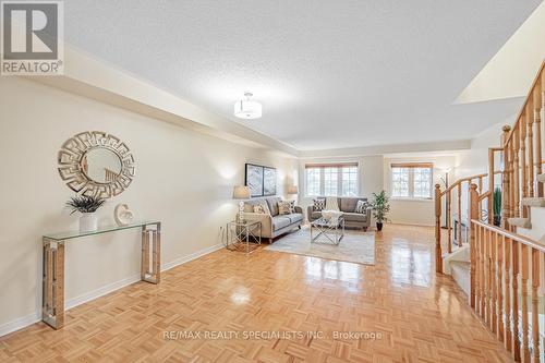 791 Candlestick Circle, Mississauga, ON - Indoor Photo Showing Other Room